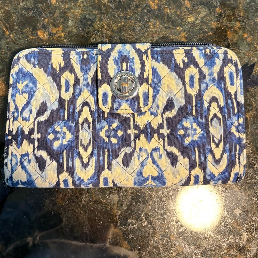 Vera Bradley wallet
